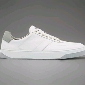 Peter Millar "Vantage" Pebble Grain Leather Low-Top Sneakers ~ White w/ Shoe Bag